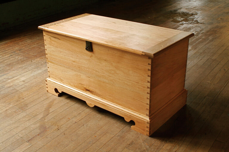 Pine Toy and Blanket Box β sold